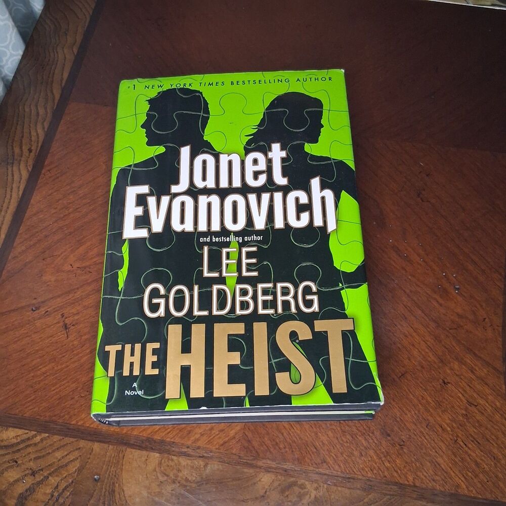 Janet Evanovich Lee Goldberg The Heist First Edition Hardcover 2013